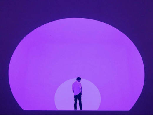 James Turrell’s Akhob Is A Vibrantly B’ful Ganzfeld Art Exhibit In Las Vegas | Stillunfold