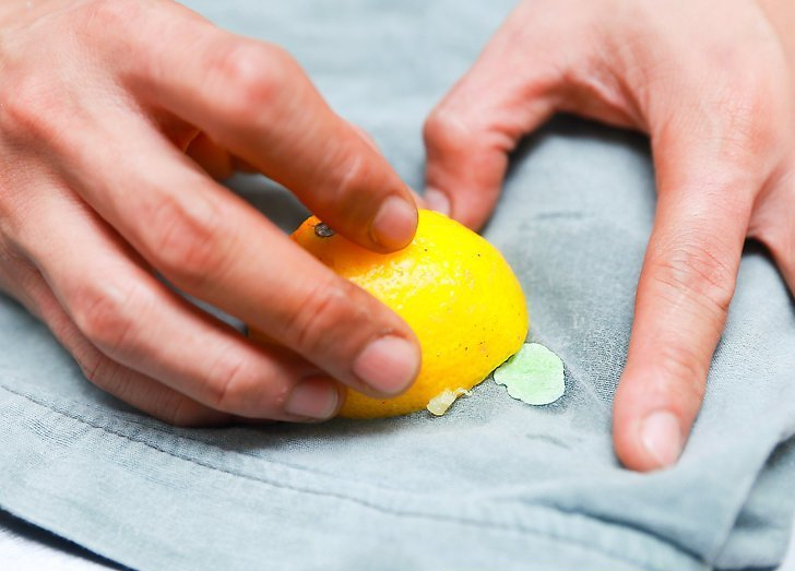 10 Easy Ways To Remove Gum From Clothes | Stillunfold