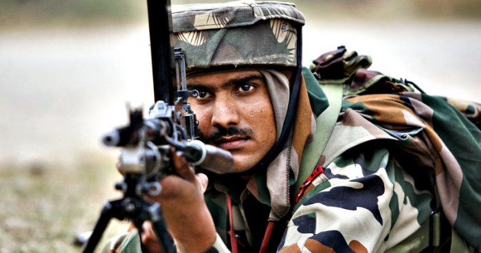 मोदी ने दी हरी झंडी - भारतीय सेना का पाक में दंगल - 3 चौकियां उड़ाई 