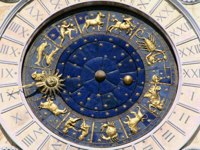 13 Fun Facts About Zodiac Signs