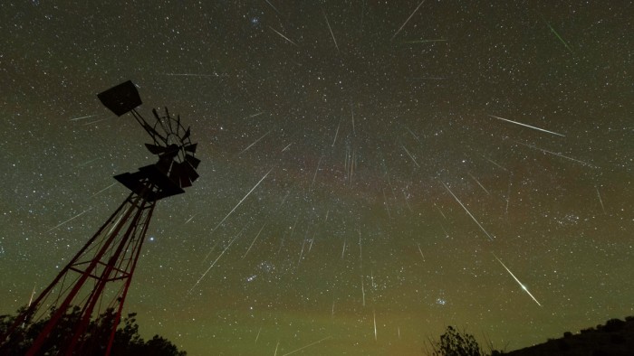 5 Must-Have Things To Enjoy The Geminids Meteor Show-er 