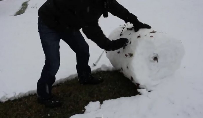 7 Brilliant Snow Shoveling Hacks to Fix Your Winter Troubles